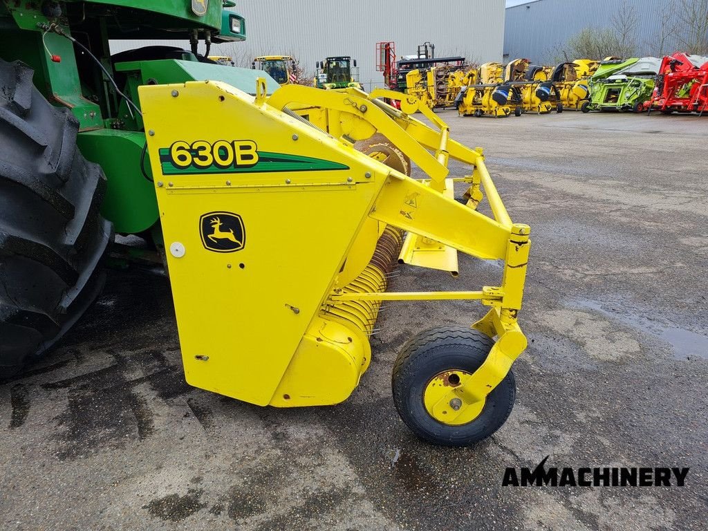 Feldhäcksler Pick-up du type John Deere 630B, Gebrauchtmaschine en Horst (Photo 8)