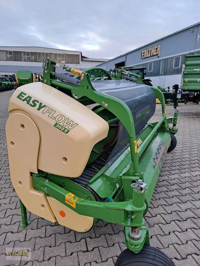 Feldhäcksler Pick-up des Typs Krone Easy Flow 300, Gebrauchtmaschine in Büchlberg (Bild 1)