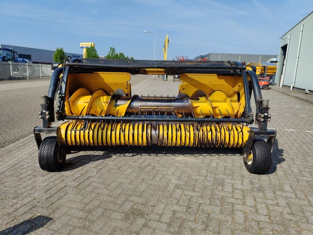 Feldhäcksler Pick-up tip New Holland 273 Gras Pick Up, Gebrauchtmaschine in BOEKEL (Poză 7)