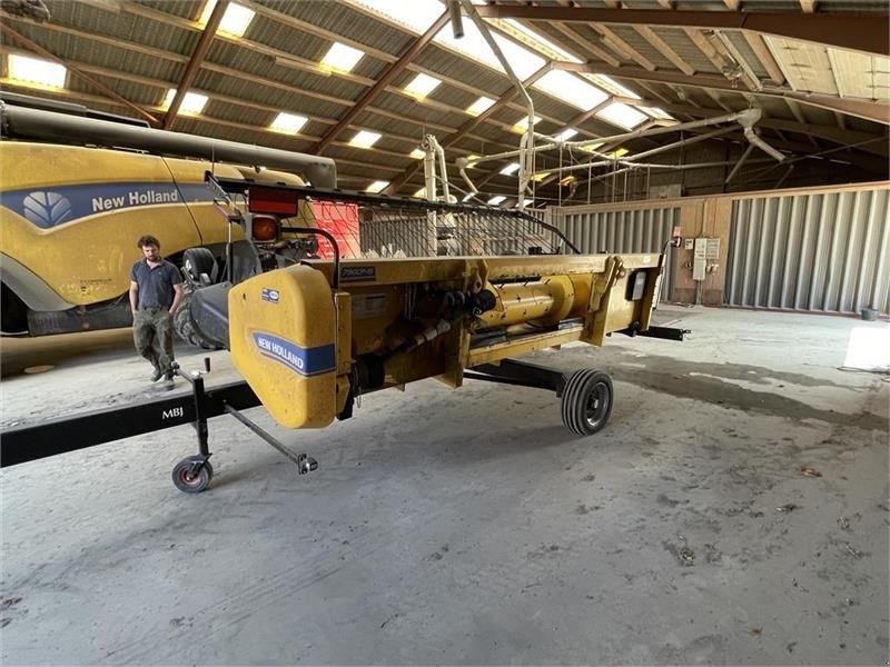 Feldhäcksler Pick-up van het type Sonstige New Holland Pick-up 790 CP - 15 med vogn, Gebrauchtmaschine in Mern (Foto 2)