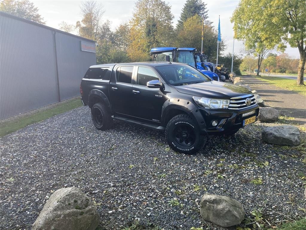 Feldhäcksler Pick-up del tipo Toyota Hilux 2,4 D-4D double cab 4X4 Aut. Gear, Gebrauchtmaschine en Glamsbjerg (Imagen 1)