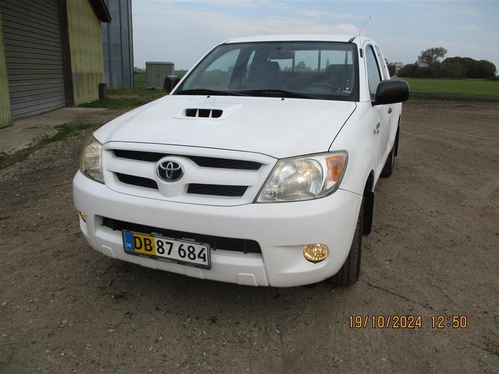 Feldhäcksler Pick-up des Typs Toyota Hilux synet 28/10/2024, Gebrauchtmaschine in Høng (Bild 4)