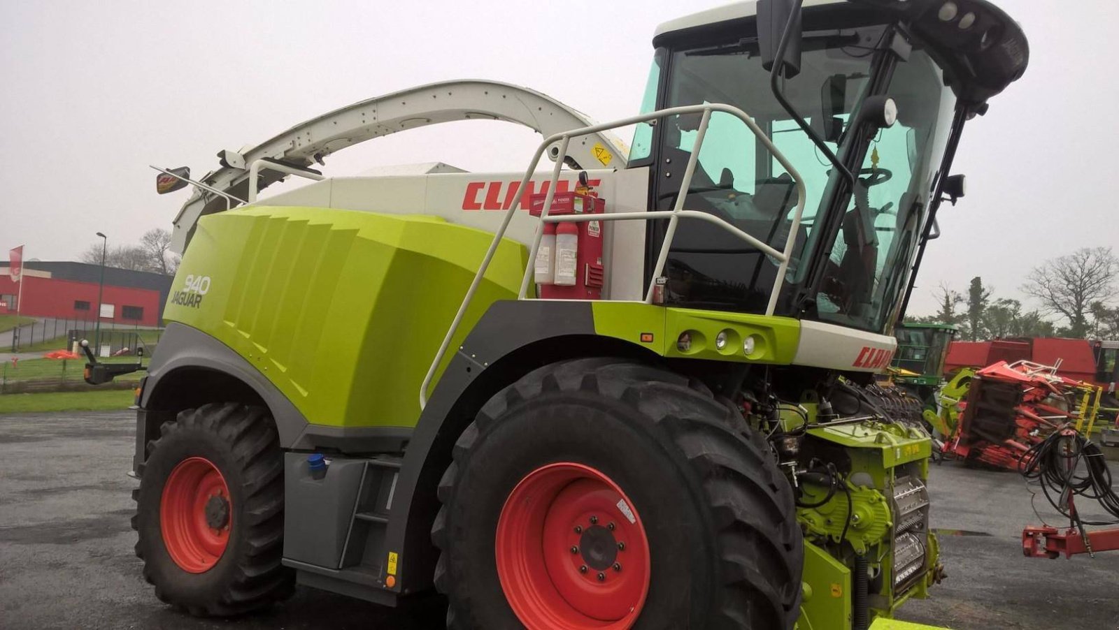 Feldhäcksler van het type CLAAS ENSILEUSE JAGUAR 940 T4, Gebrauchtmaschine in PONTIVY (Foto 3)