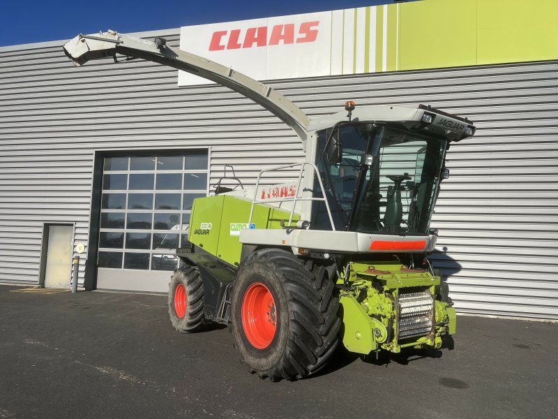 Feldhäcksler del tipo CLAAS JAGUAR 830 2RM, Gebrauchtmaschine In Issoire (Immagine 1)