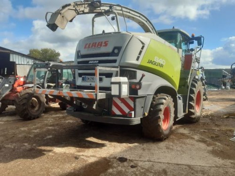 Feldhäcksler типа CLAAS JAGUAR 840 T4F, Gebrauchtmaschine в Belleville sur Meuse (Фотография 10)