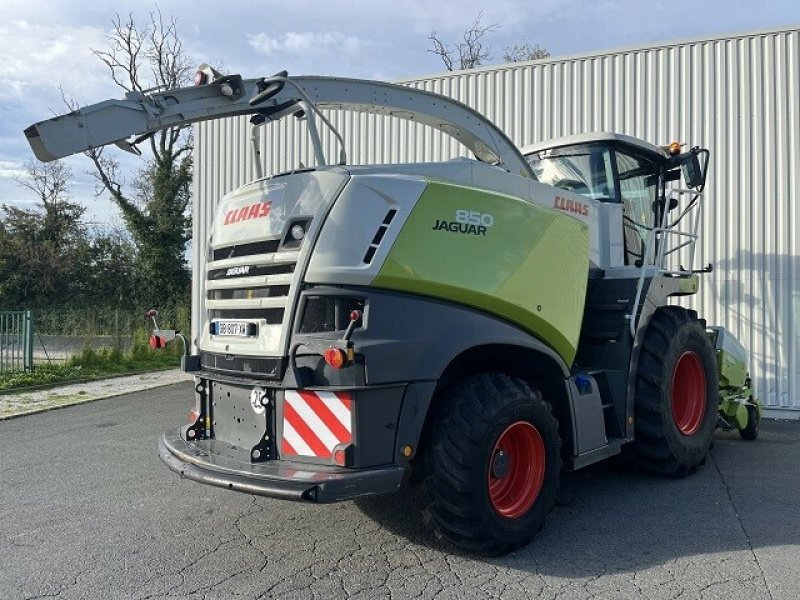 Feldhäcksler des Typs CLAAS JAGUAR 850 - S5, Gebrauchtmaschine in Charnay-lès-macon (Bild 2)