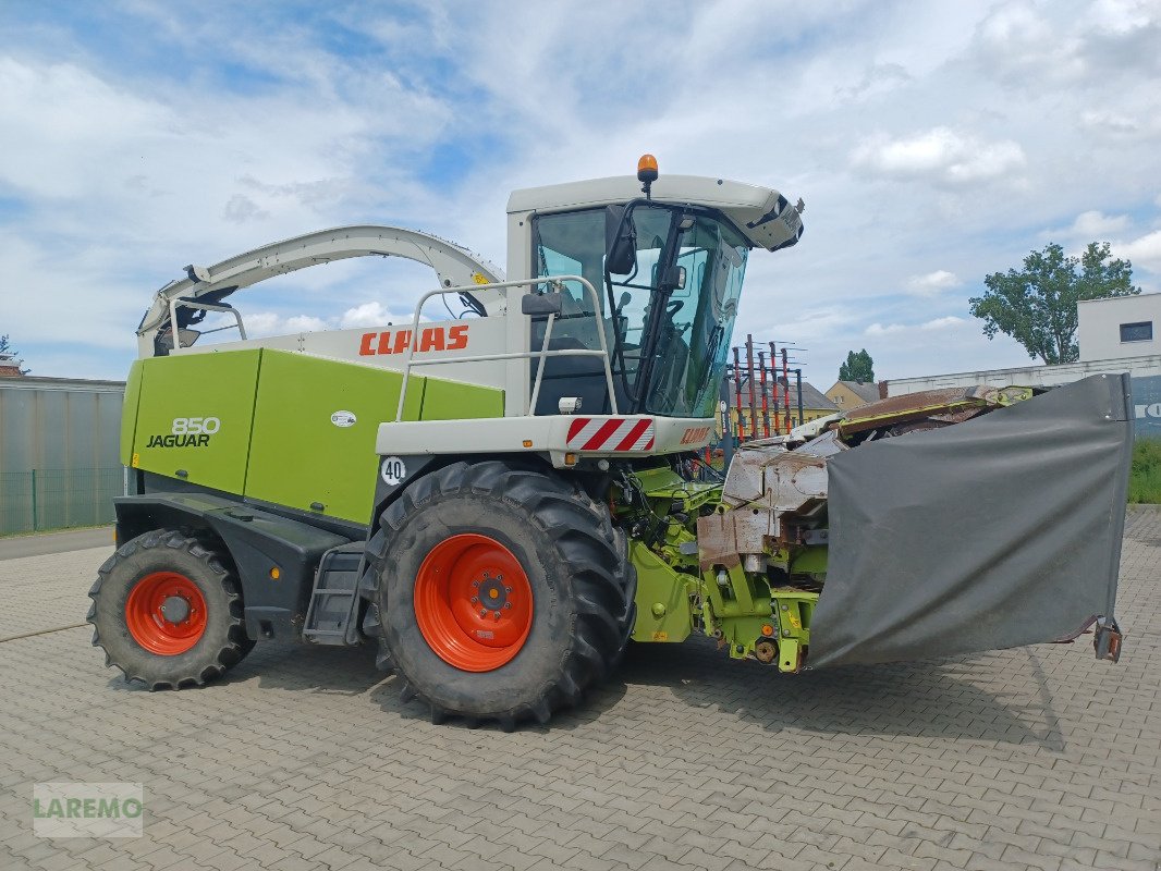 Feldhäcksler van het type CLAAS JAGUAR 850 SPEEDSTAR - 4-trac, Gebrauchtmaschine in Langenwetzendorf (Foto 5)