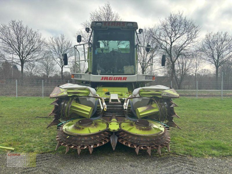 Feldhäcksler des Typs CLAAS JAGUAR 880 FIELD SHUTTLE, Container 36 cbm, Raupen, Gebrauchtmaschine in Westerstede (Bild 4)