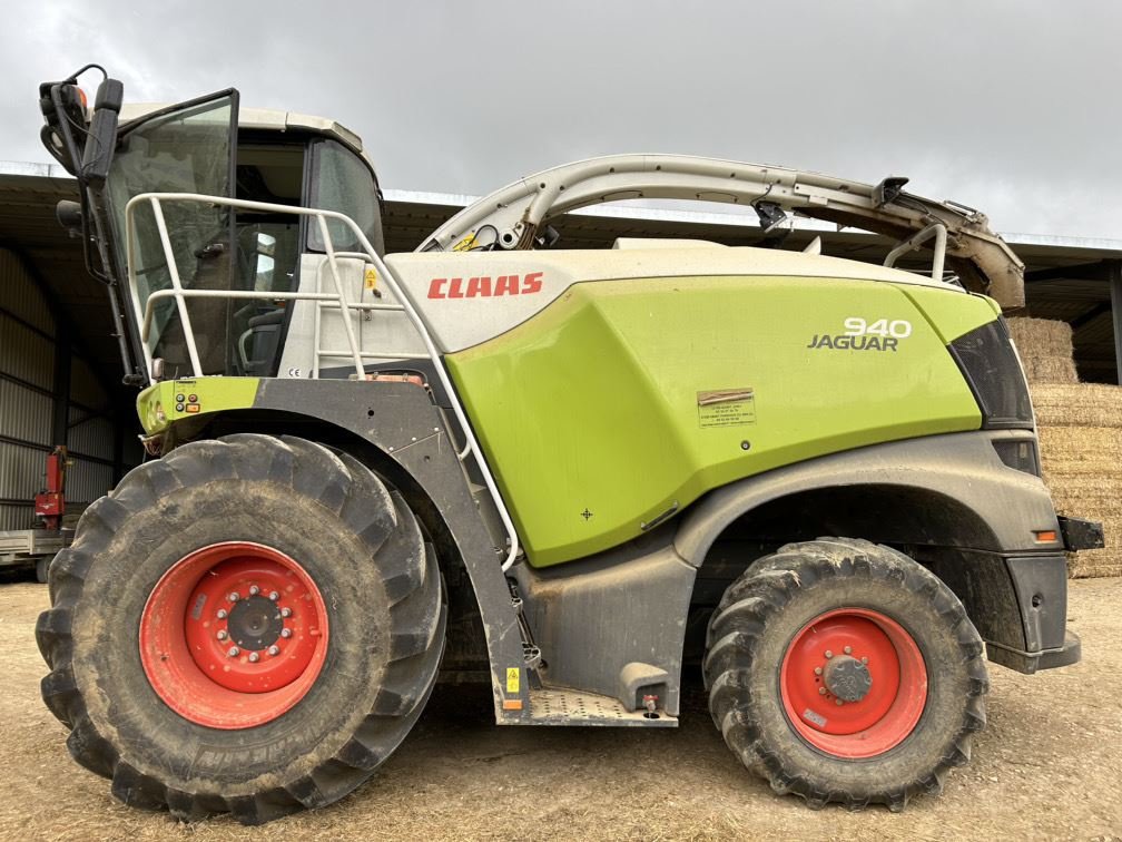 Feldhäcksler van het type CLAAS JAGUAR 940 T4, Gebrauchtmaschine in Aubiet (Foto 2)