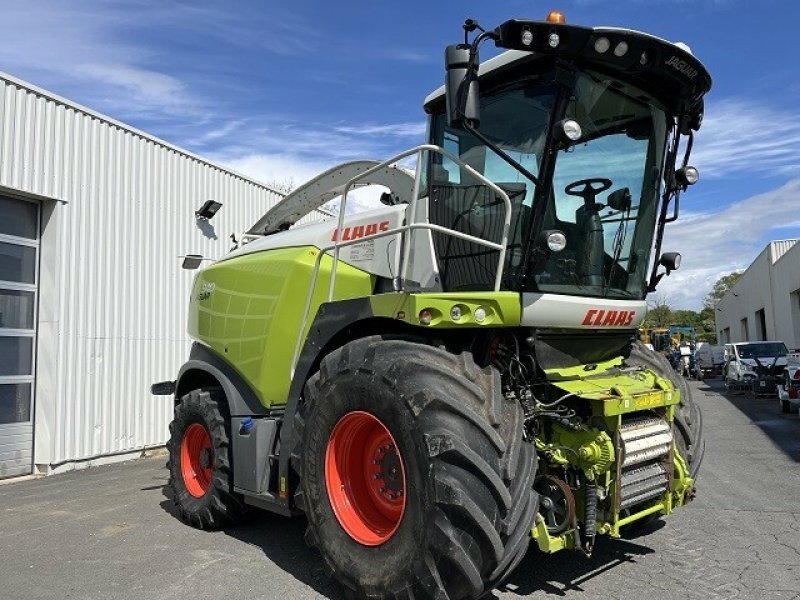 Feldhäcksler des Typs CLAAS JAGUAR 940 T4, Gebrauchtmaschine in Charnay-lès-macon (Bild 2)