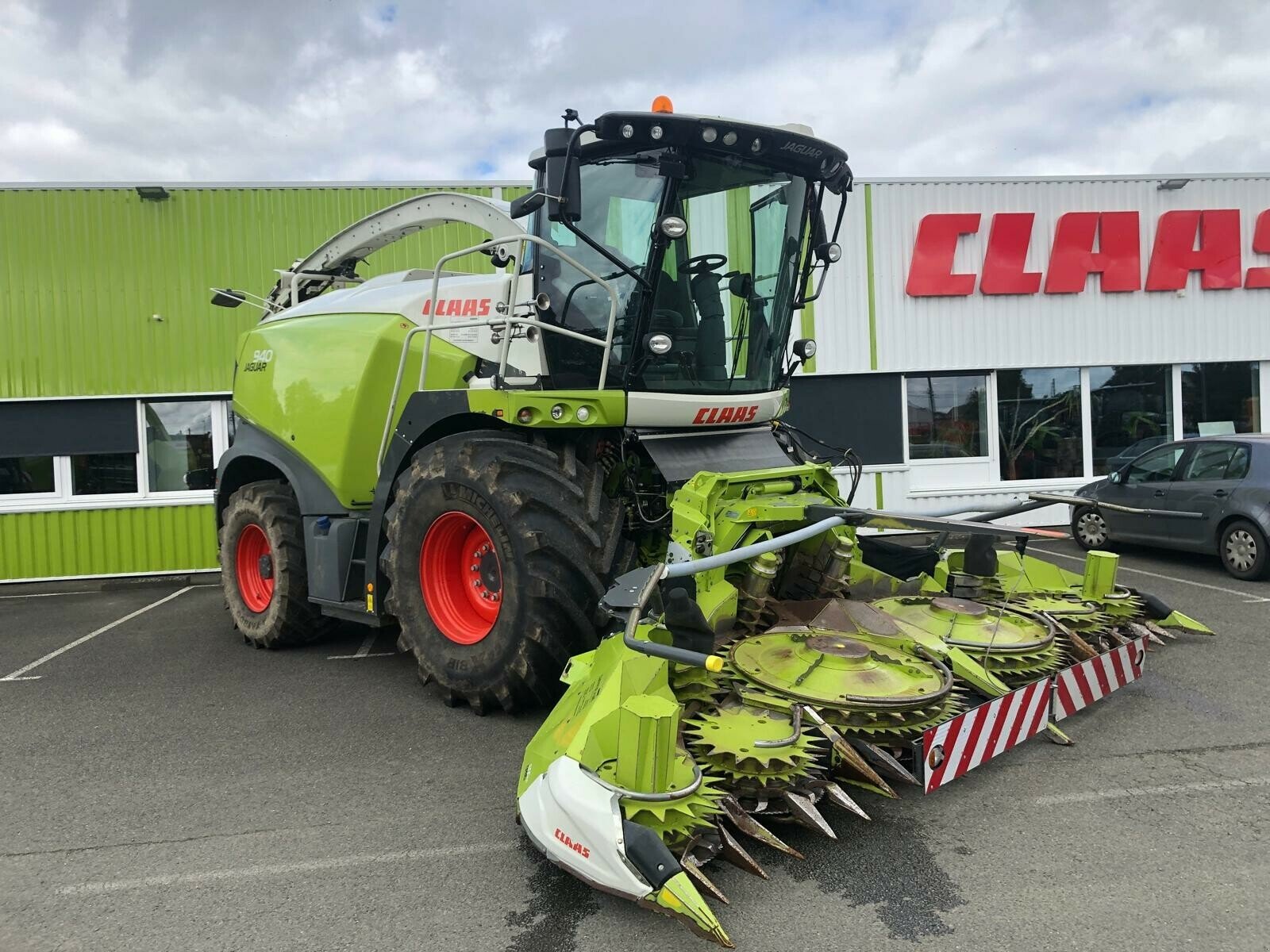 Feldhäcksler tip CLAAS JAGUAR 940 T4F TRADITION, Gebrauchtmaschine in ST CLEMENT DE LA PLACE (Poză 9)