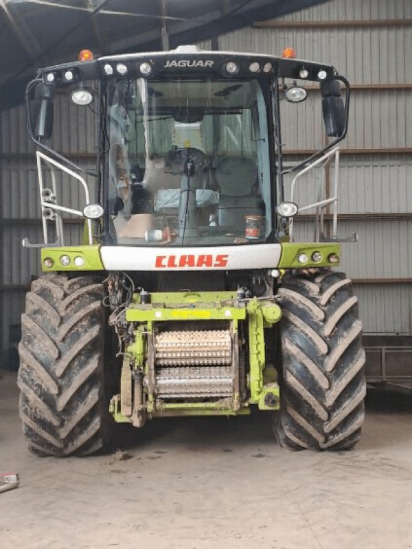 Feldhäcksler des Typs CLAAS JAGUAR 950 T4 DYNAMIC POWER, Gebrauchtmaschine in PONTIVY (Bild 2)