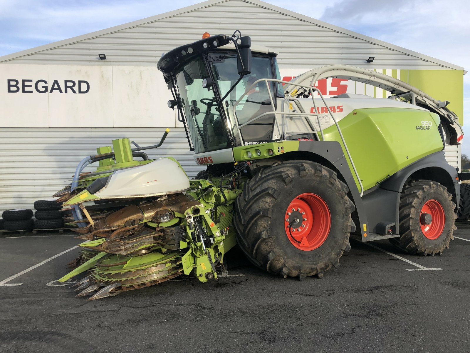 Feldhäcksler типа CLAAS JAGUAR 950 T4F +ORBIS 750, Gebrauchtmaschine в PLOUIGNEAU (Фотография 1)