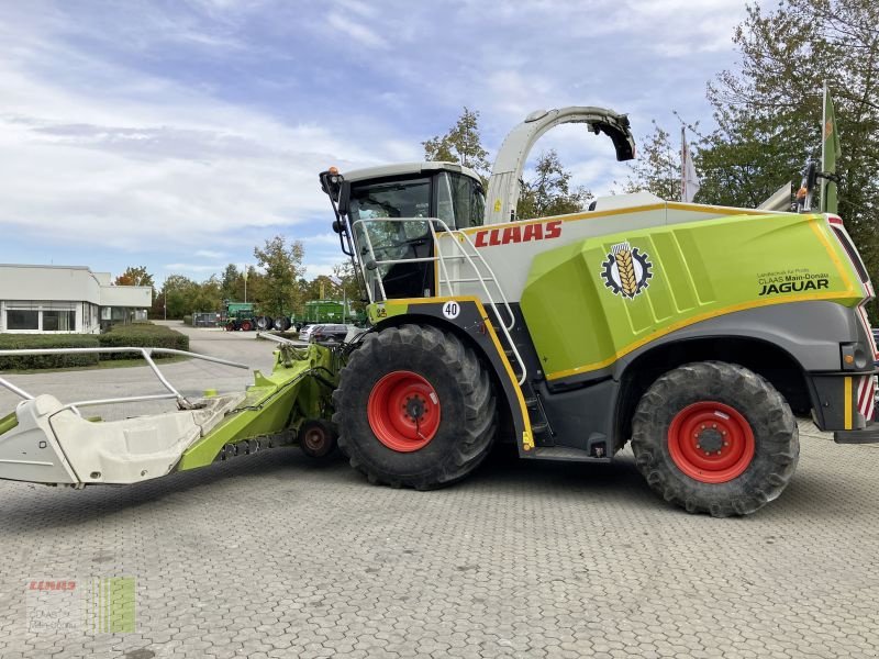 Feldhäcksler des Typs CLAAS JAGUAR 970 MIT ORBIS 900, Gebrauchtmaschine in Vohburg (Bild 5)