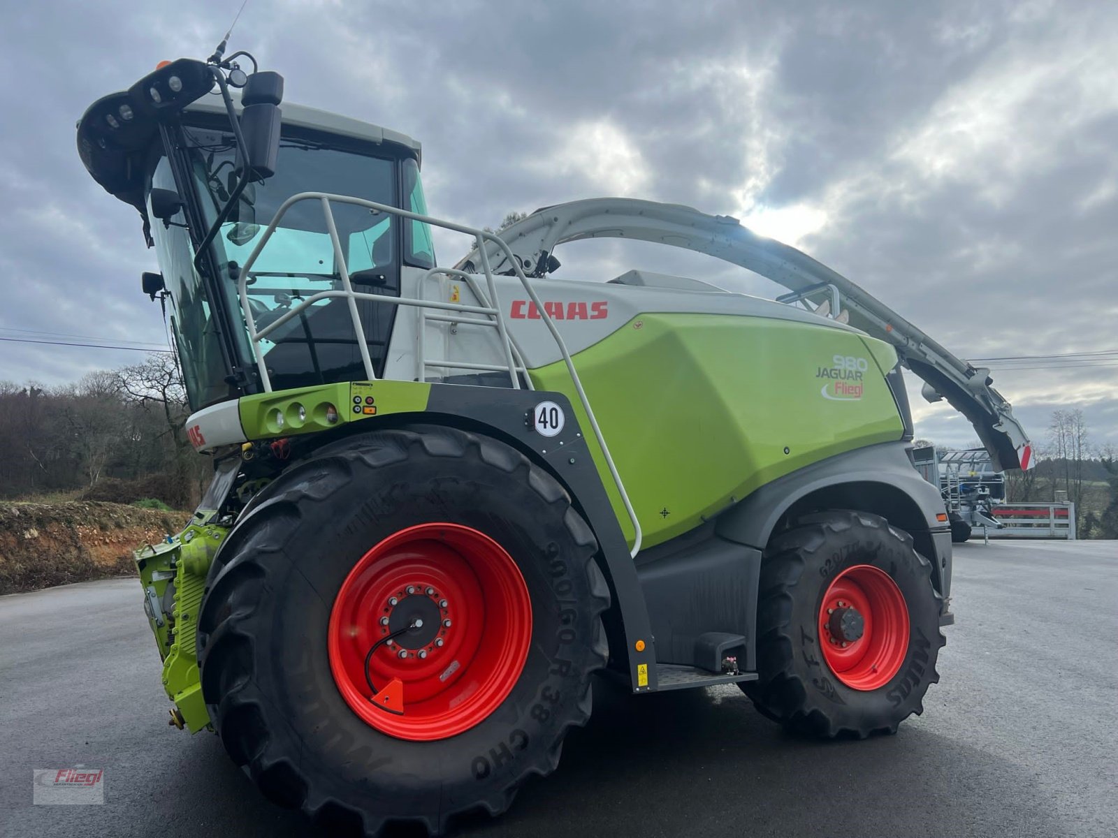 Feldhäcksler van het type CLAAS Jaguar 980, Gebrauchtmaschine in Mühldorf (Foto 2)