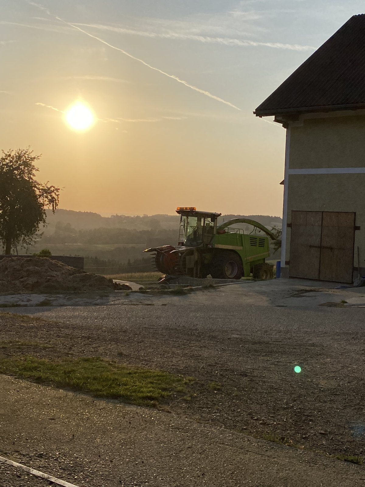 Feldhäcksler des Typs Deutz-Fahr Gigant 400, Gebrauchtmaschine in Brunnenthal (Bild 1)