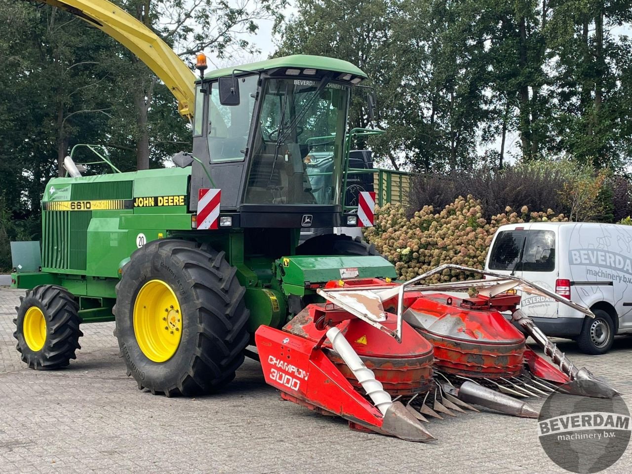 Feldhäcksler tip John Deere 6610, Gebrauchtmaschine in Vriezenveen (Poză 3)