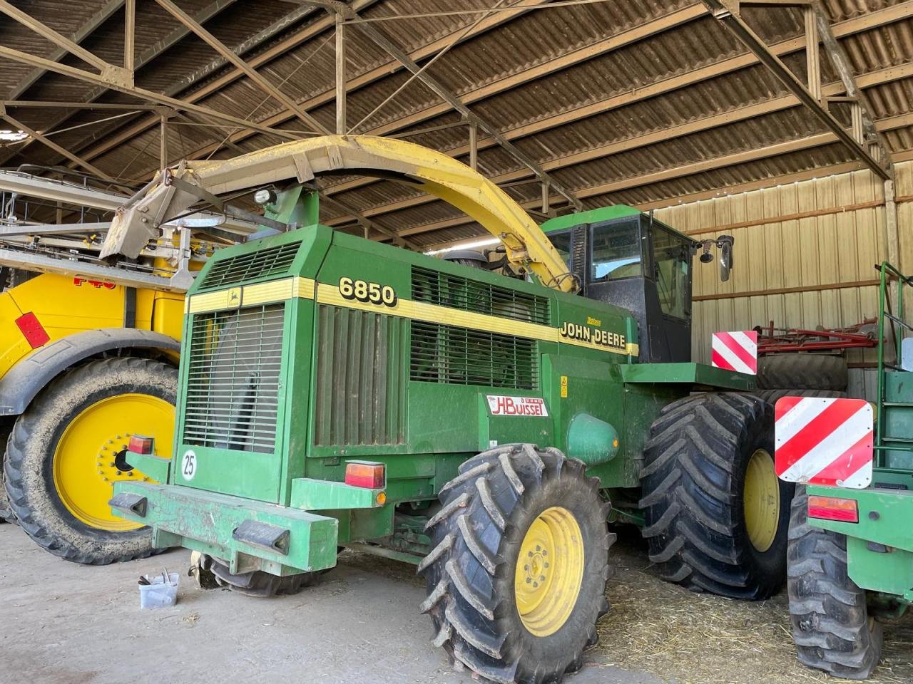 Feldhäcksler du type John Deere 6850, Gebrauchtmaschine en Zweibrücken (Photo 2)