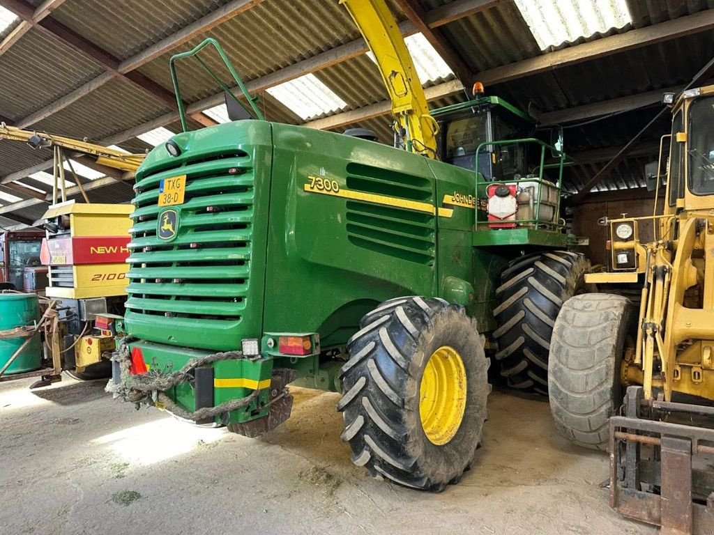 Feldhäcksler of the type John Deere 7300, Gebrauchtmaschine in BENNEKOM (Picture 2)