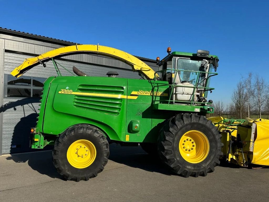 Feldhäcksler tipa John Deere 7300, Gebrauchtmaschine u BENNEKOM (Slika 3)