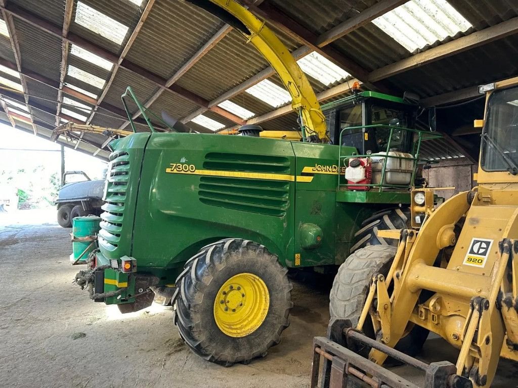 Feldhäcksler of the type John Deere 7300, Gebrauchtmaschine in BENNEKOM (Picture 4)