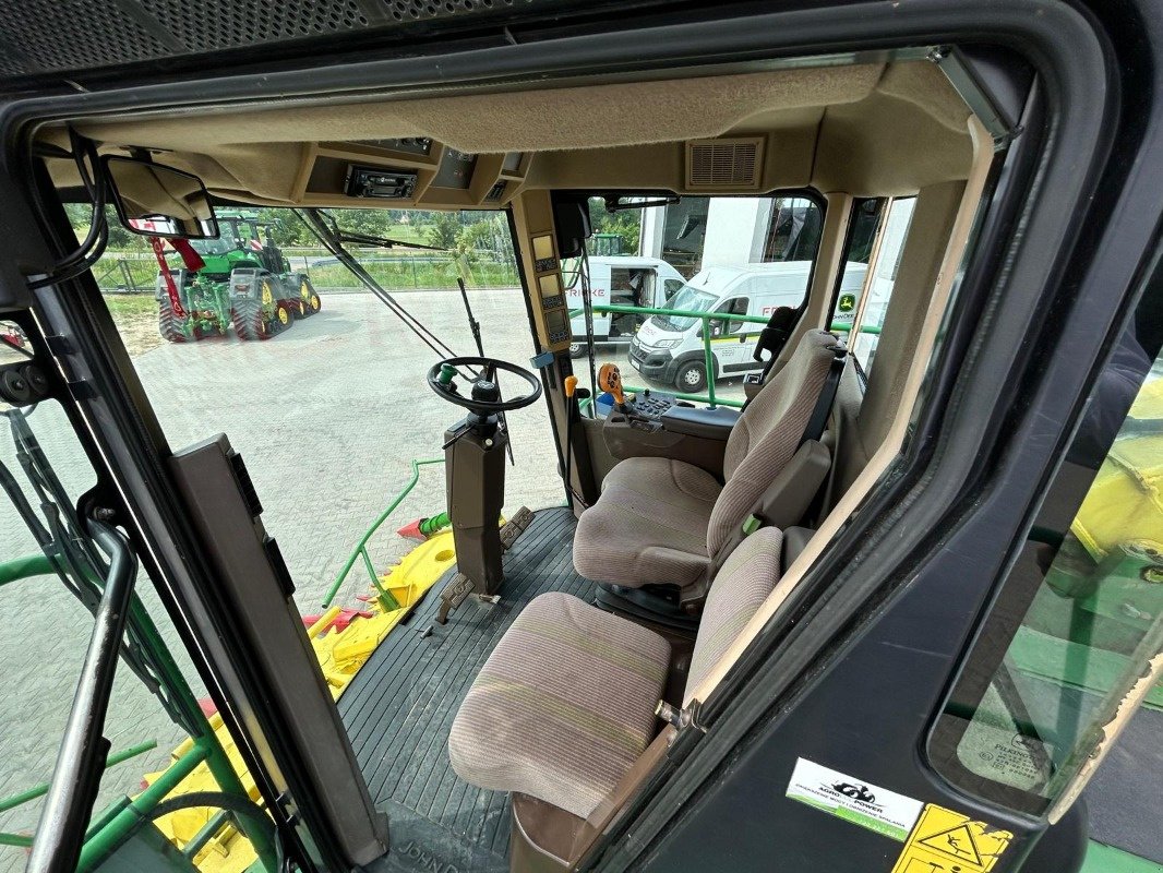 Feldhäcksler du type John Deere 7300, Gebrauchtmaschine en Mrągowo (Photo 14)