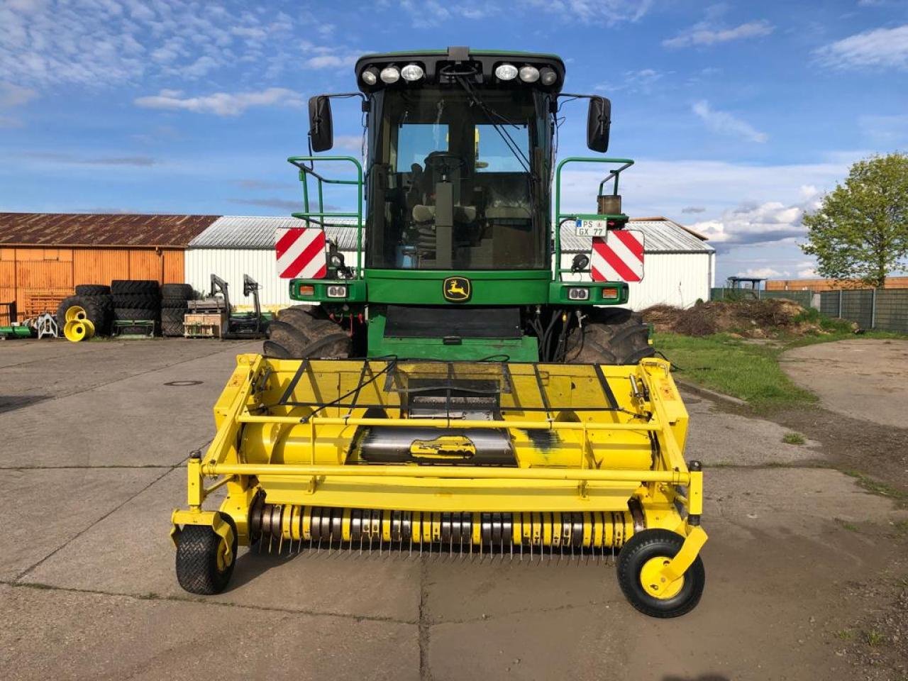 Feldhäcksler типа John Deere 7350, Gebrauchtmaschine в Zweibrücken (Фотография 2)