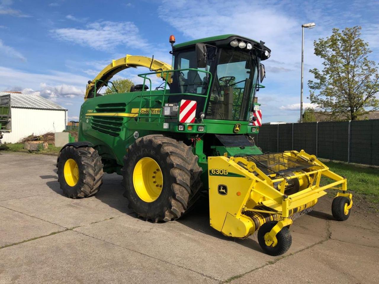 Feldhäcksler του τύπου John Deere 7350, Gebrauchtmaschine σε Zweibrücken (Φωτογραφία 3)