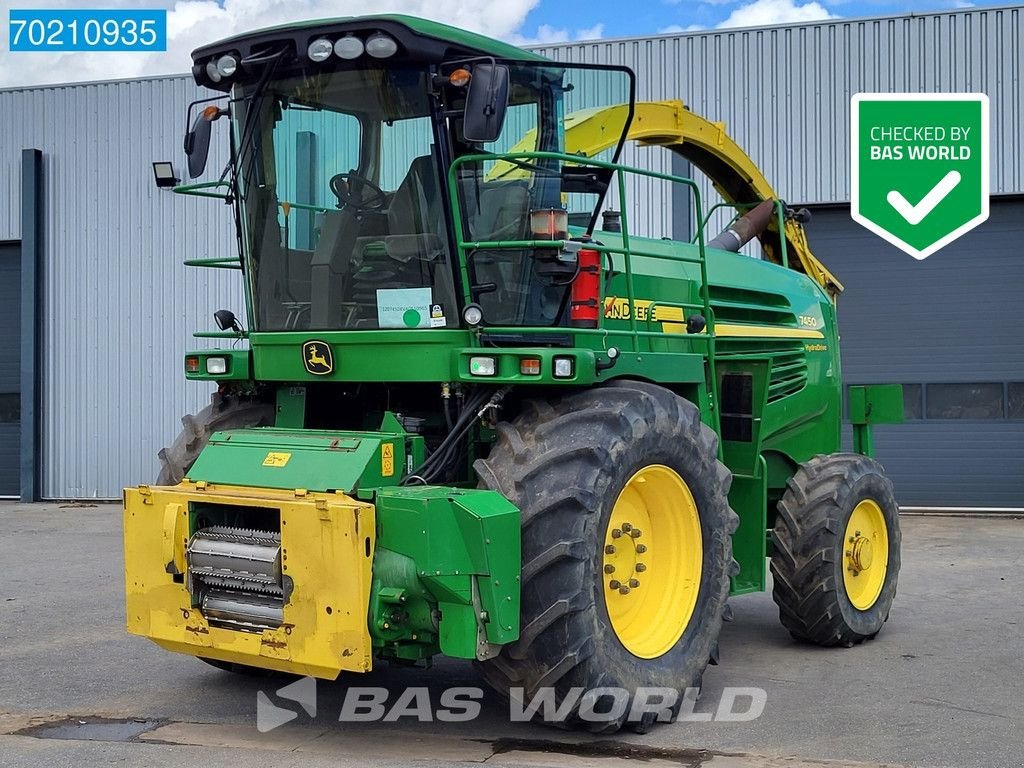 Feldhäcksler типа John Deere 7450 4X4 WITH KEMPER 360 HEADER, Gebrauchtmaschine в Veghel (Фотография 1)