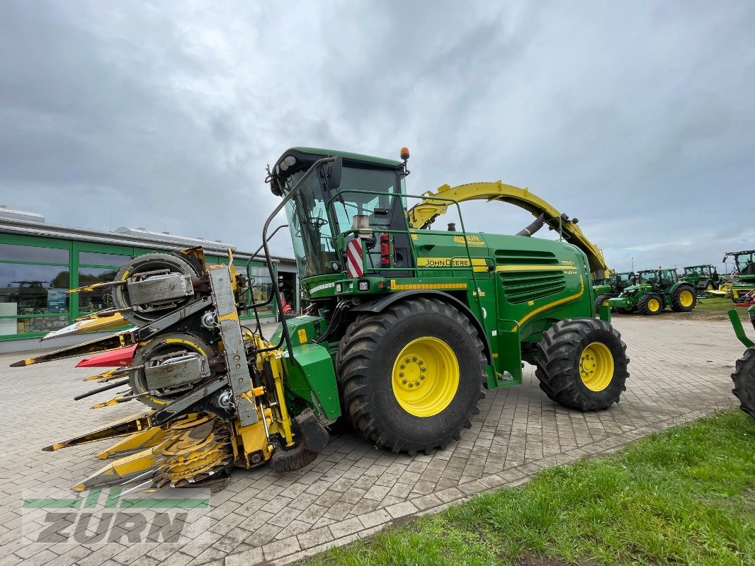 Feldhäcksler des Typs John Deere 7450, Gebrauchtmaschine in Windsbach (Bild 2)