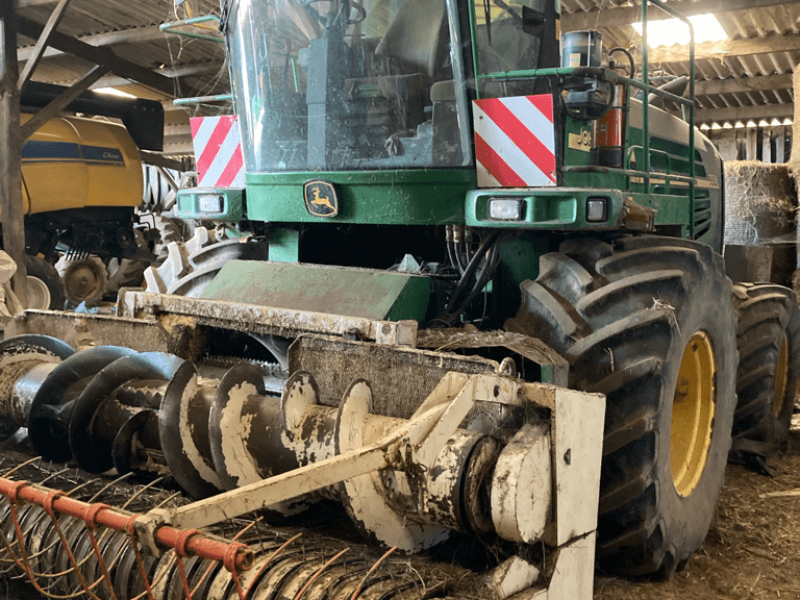 Feldhäcksler del tipo John Deere 7500, Gebrauchtmaschine In TREMEUR (Immagine 1)