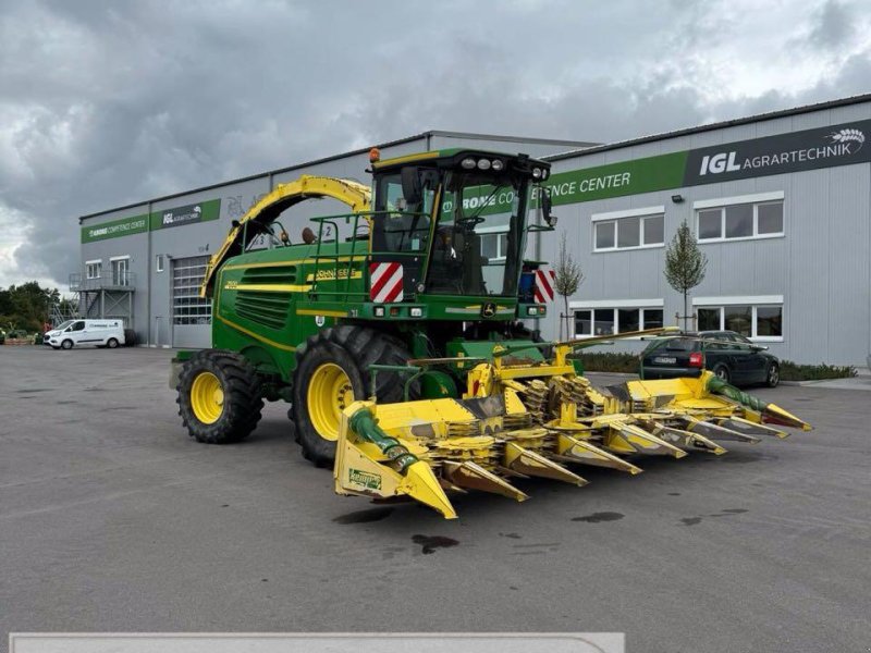 Feldhäcksler des Typs John Deere 7500, Gebrauchtmaschine in Nabburg (Bild 1)