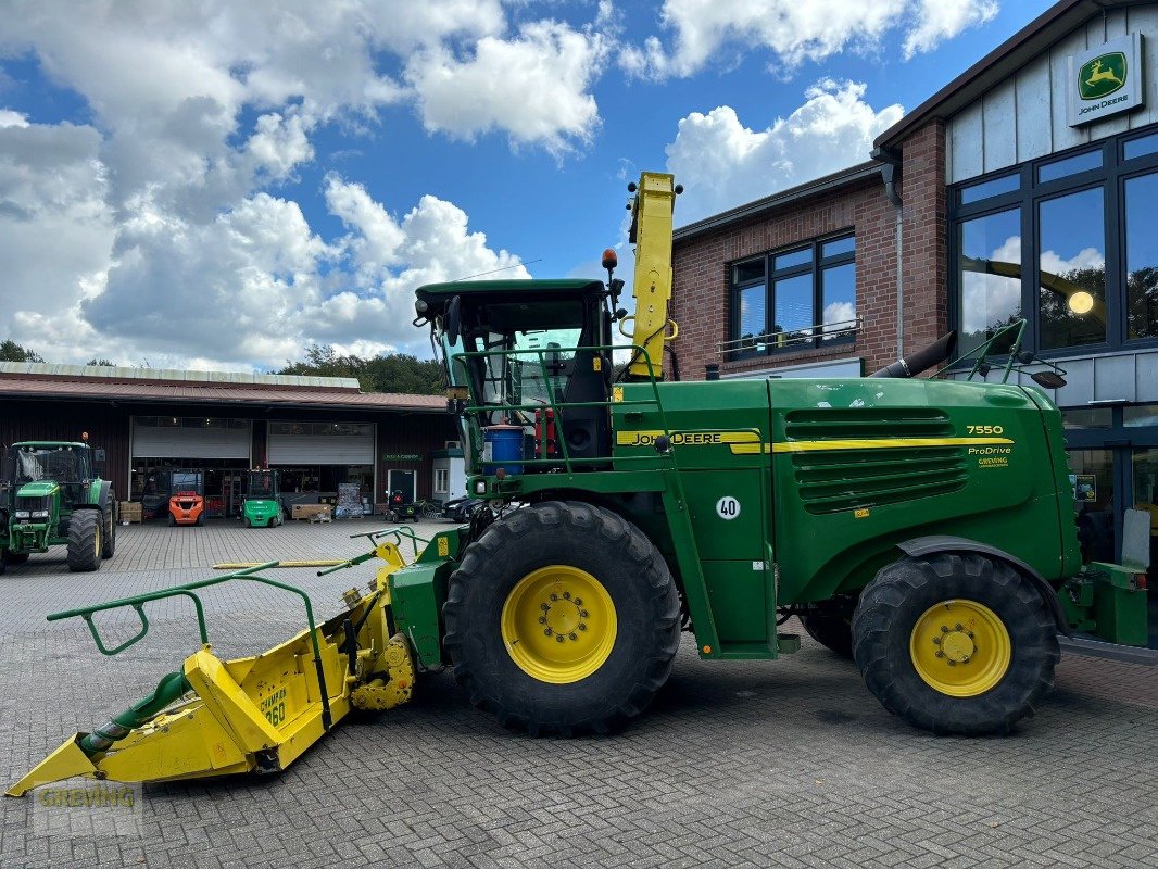 Feldhäcksler des Typs John Deere 7550 Pro Drive, Gebrauchtmaschine in Wettringen (Bild 8)