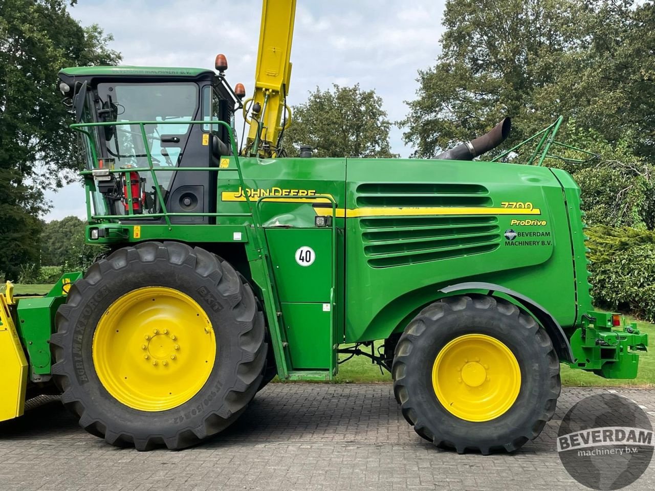 Feldhäcksler des Typs John Deere 7700, Gebrauchtmaschine in Vriezenveen (Bild 5)