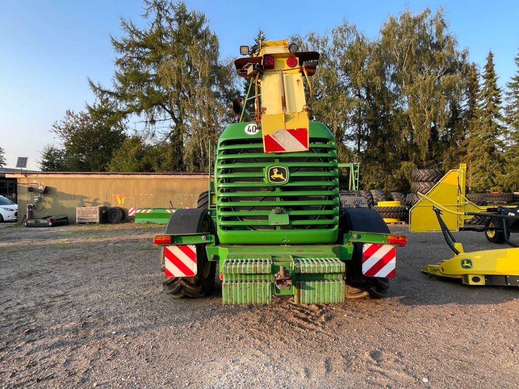 Feldhäcksler des Typs John Deere 7750, Gebrauchtmaschine in Soltau (Bild 4)