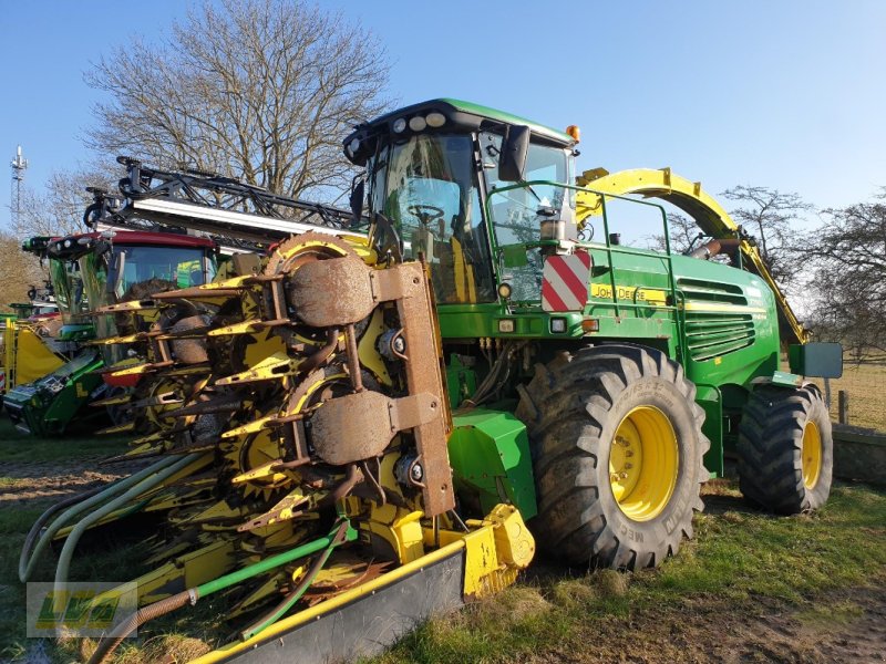 Feldhäcksler van het type John Deere 7750i mit Kemper 390 Plus, Gebrauchtmaschine in Schenkenberg