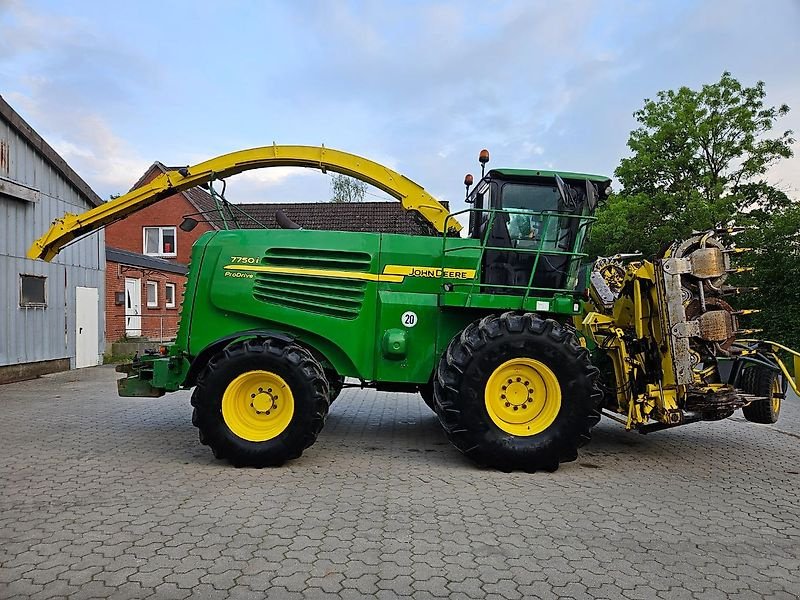 Feldhäcksler of the type John Deere 7750i, Gebrauchtmaschine in Honigsee (Picture 8)