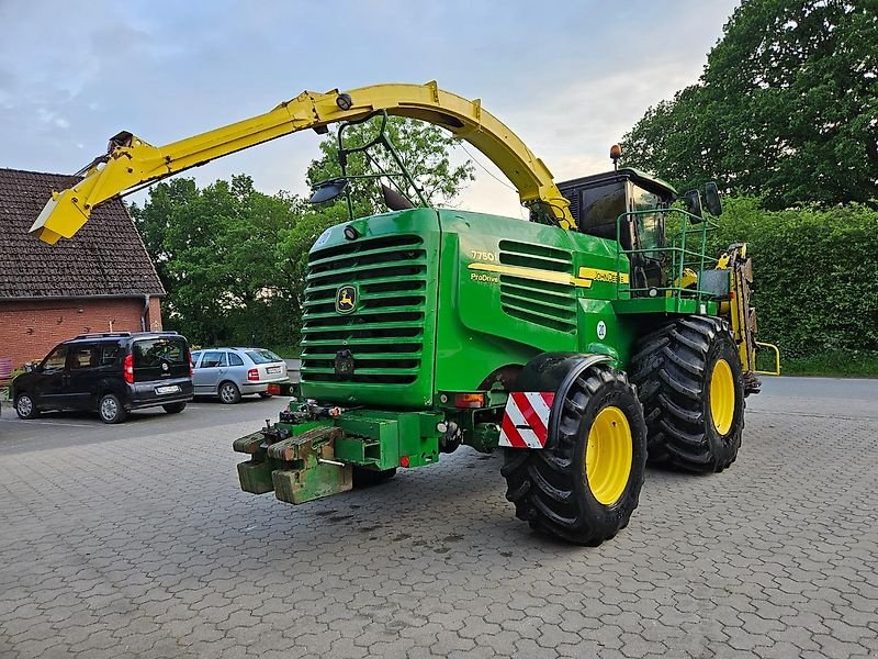 Feldhäcksler van het type John Deere 7750i, Gebrauchtmaschine in Honigsee (Foto 8)