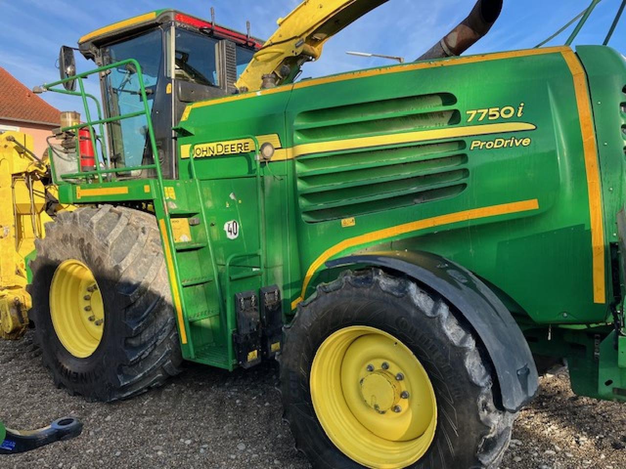 Feldhäcksler van het type John Deere 7750i, Gebrauchtmaschine in Schopfloch (Foto 3)