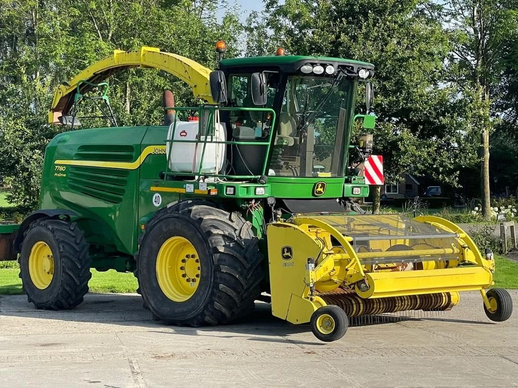 Feldhäcksler типа John Deere 7780 Pro dirve ALLRAD 40 KM, Gebrauchtmaschine в Ruinerwold (Фотография 1)