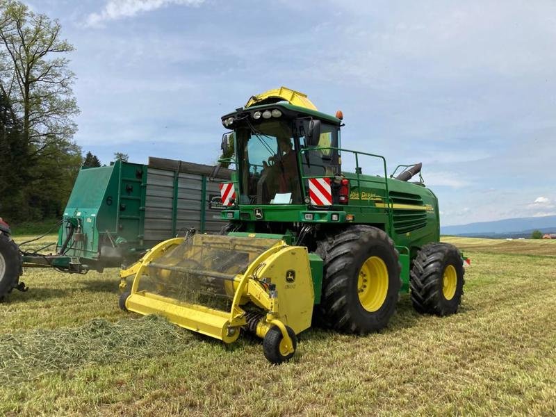 Feldhäcksler des Typs John Deere 7800i, Gebrauchtmaschine in Regensdorf (Bild 6)