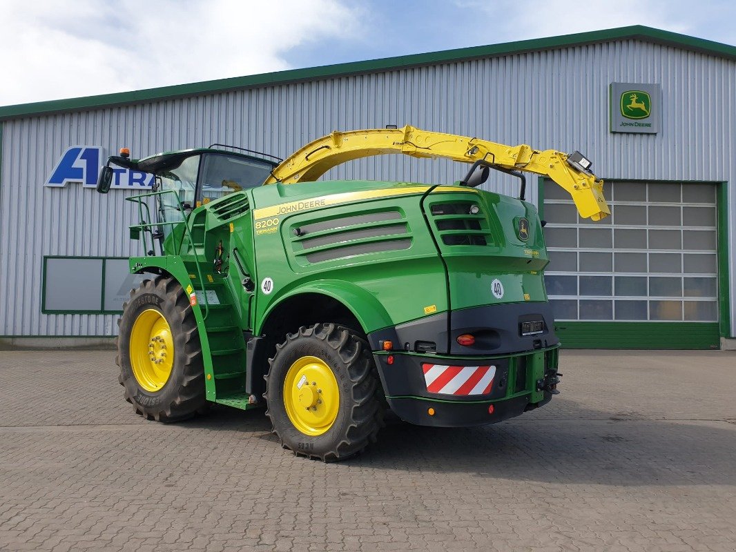 Feldhäcksler des Typs John Deere 8200, Gebrauchtmaschine in Sittensen (Bild 4)