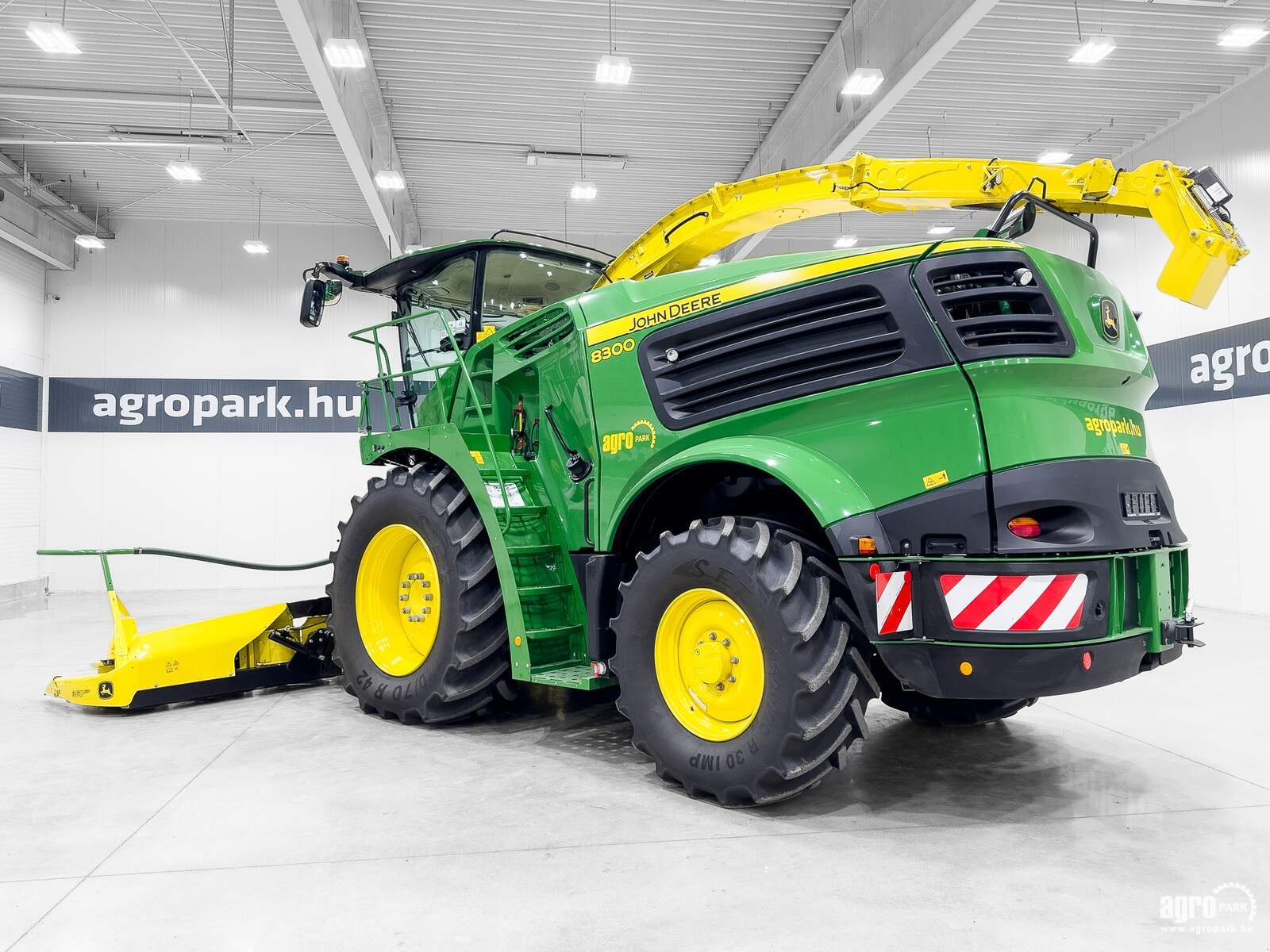 Feldhäcksler tipa John Deere 8300 4WD, Gebrauchtmaschine u Csengele (Slika 4)