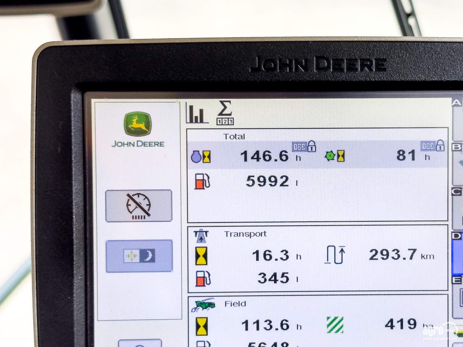 Feldhäcksler del tipo John Deere 8300 4WD, Gebrauchtmaschine en Csengele (Imagen 10)