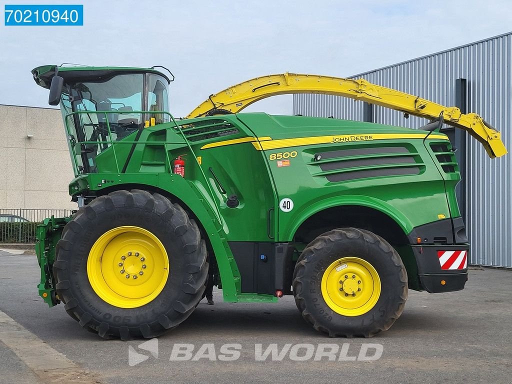 Feldhäcksler typu John Deere 8300 4X4 WITH JD 460 PLUS 8000 SERIES HEADER, Gebrauchtmaschine v Veghel (Obrázok 8)