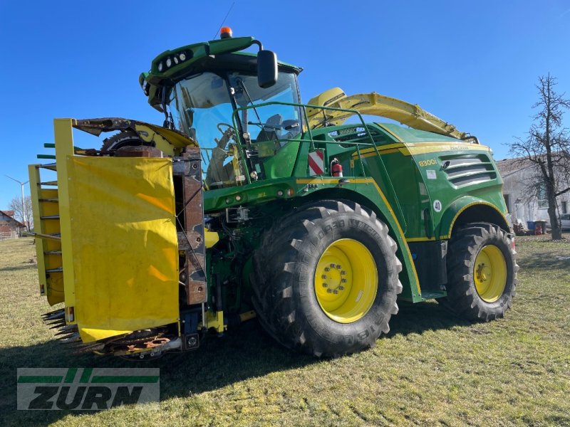 Feldhäcksler des Typs John Deere 8300, Gebrauchtmaschine in Emskirchen (Bild 1)