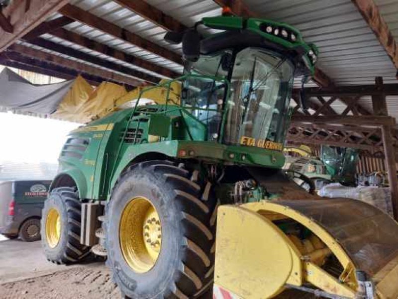 Feldhäcksler del tipo John Deere 8300, Gebrauchtmaschine In VOUZIERS (Immagine 3)