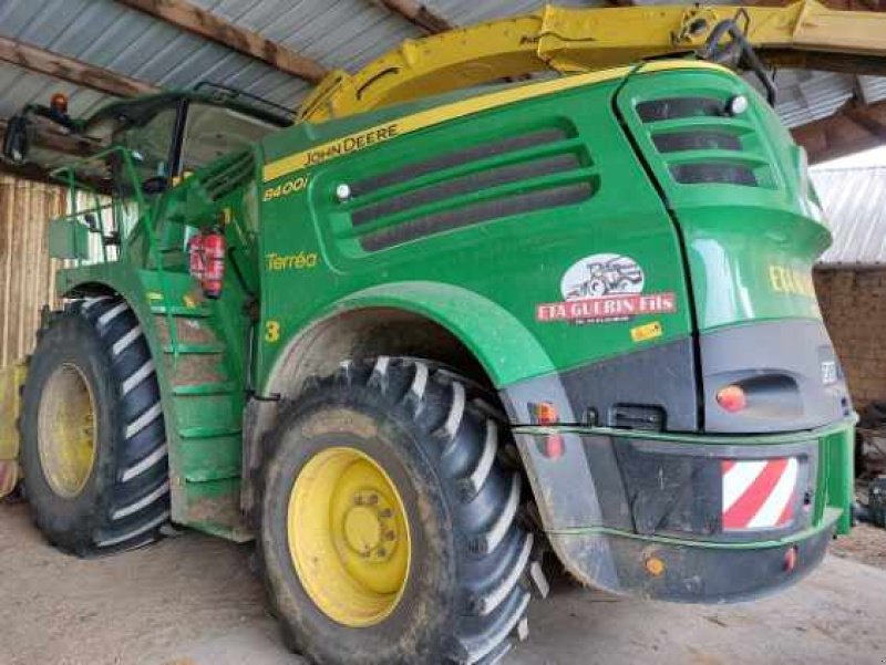 Feldhäcksler del tipo John Deere 8300, Gebrauchtmaschine In VOUZIERS (Immagine 1)