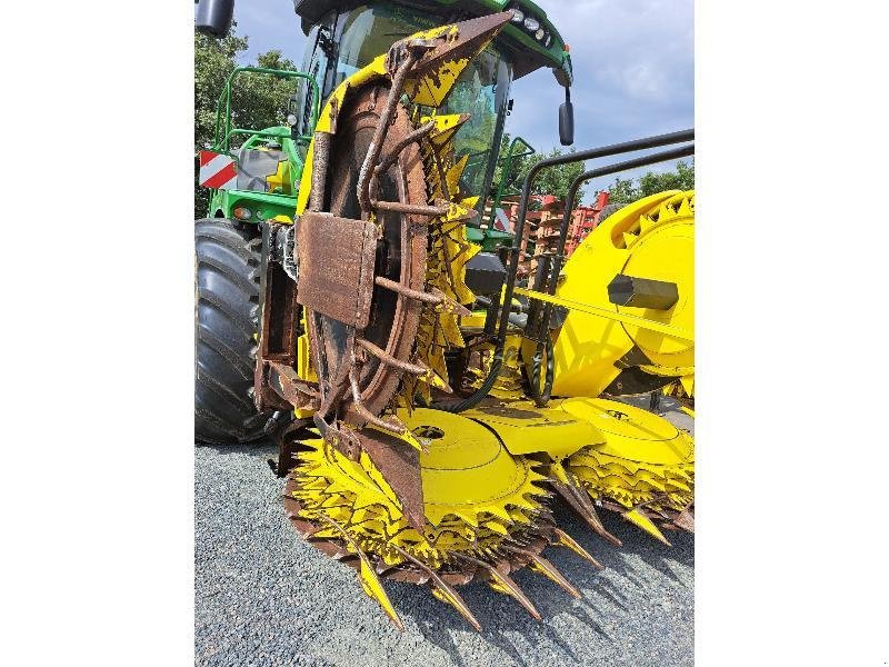 Feldhäcksler of the type John Deere 8300, Gebrauchtmaschine in SAINT GENEST D'AMBIERE (Picture 5)