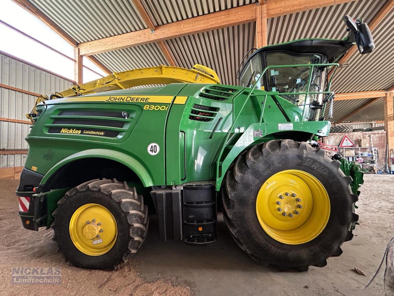 Feldhäcksler a típus John Deere 8300, Gebrauchtmaschine ekkor: Schirradorf (Kép 2)